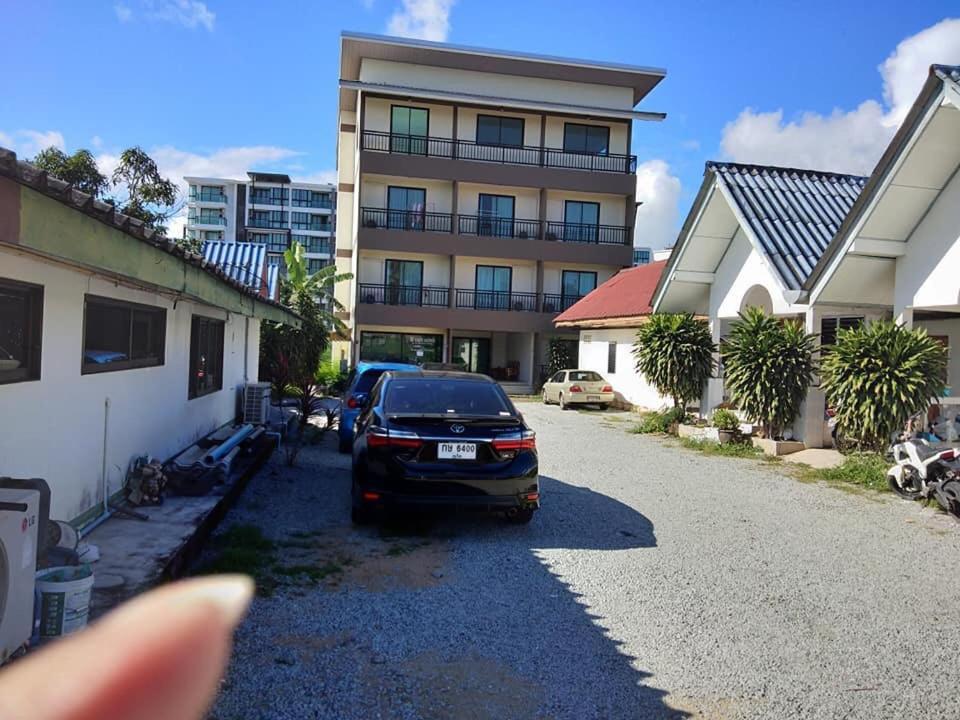 Dee Dee Mansion Airport Lejlighed Nai Yang-stranden Eksteriør billede